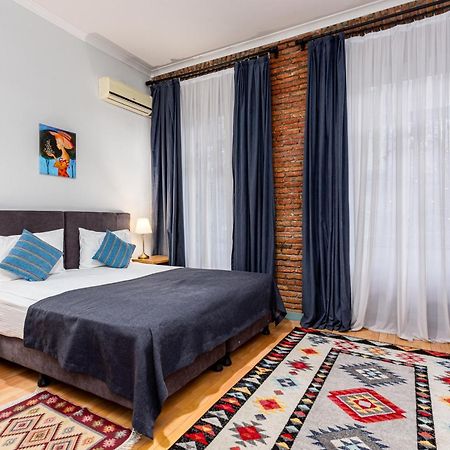 Ethnograph Hotel Old Тбилиси Екстериор снимка